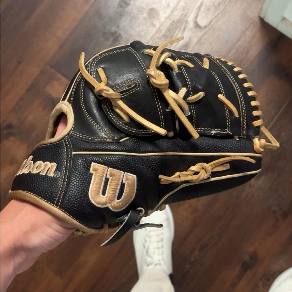 Wilson A2000 Baseball Glove